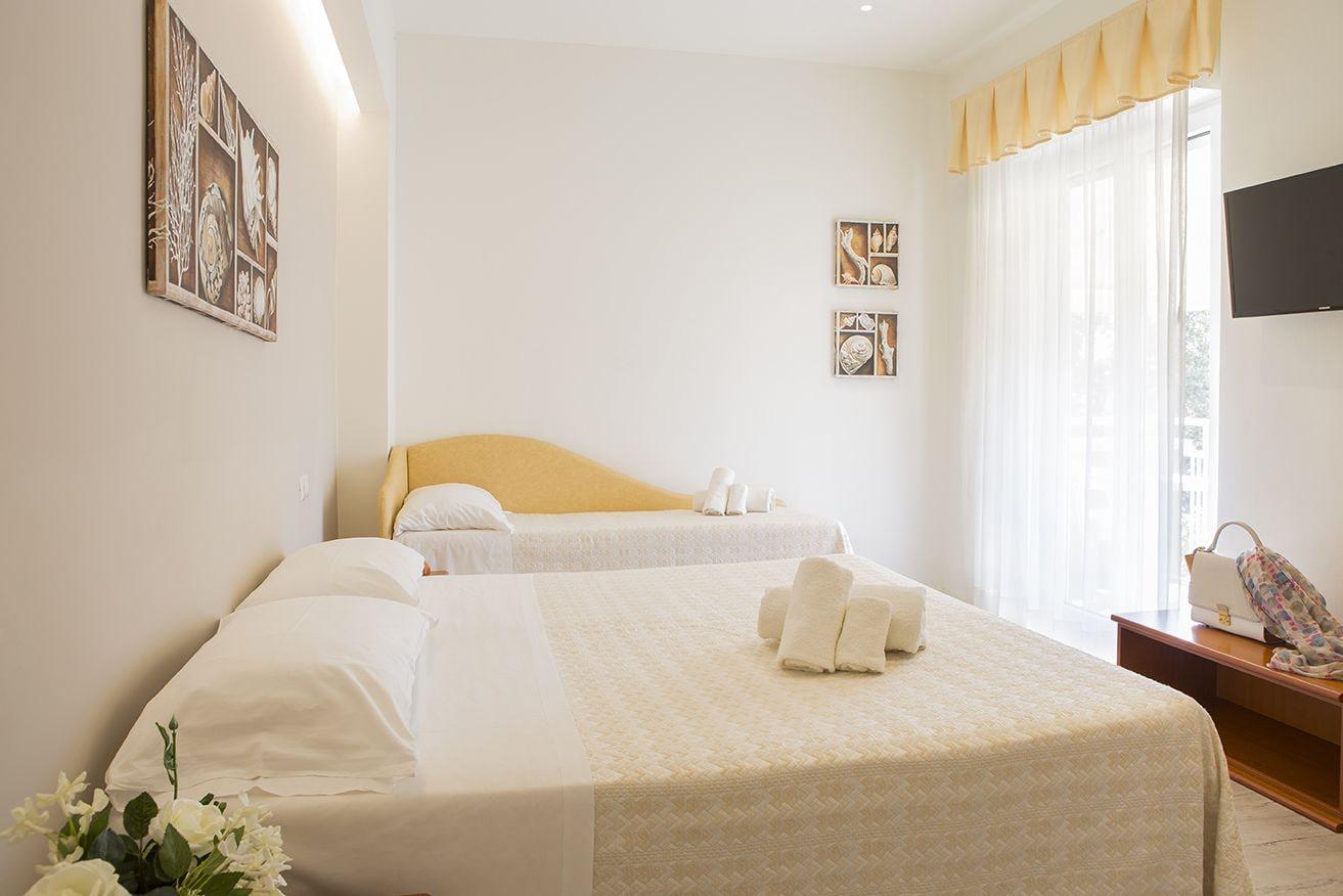 קאטוליקה Hotel Pacific מראה חיצוני תמונה