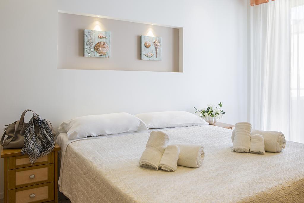 קאטוליקה Hotel Pacific מראה חיצוני תמונה