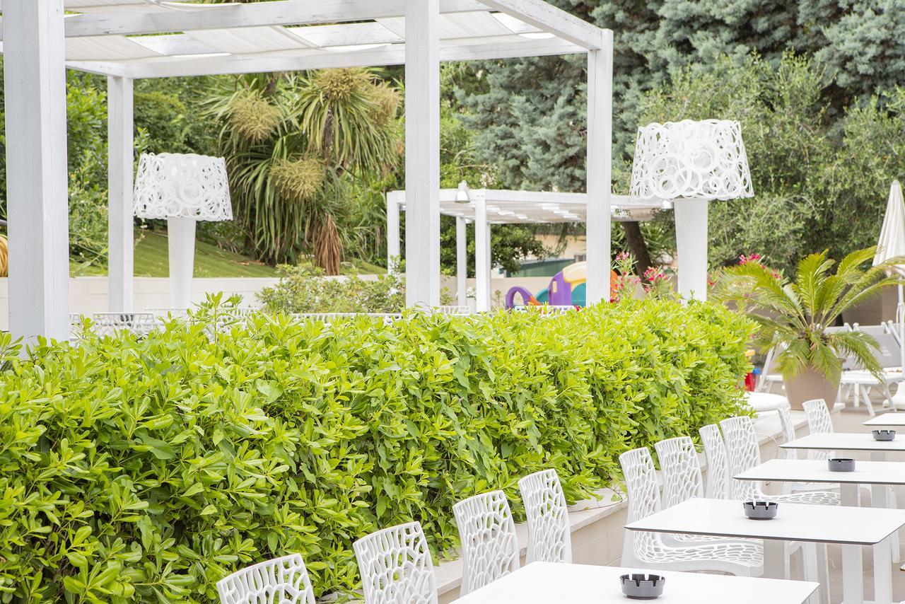 קאטוליקה Hotel Pacific מראה חיצוני תמונה